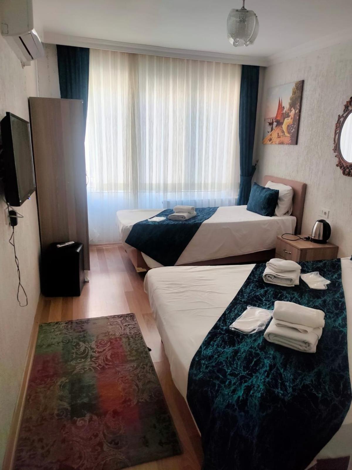 Hotel Estambul ภายนอก รูปภาพ