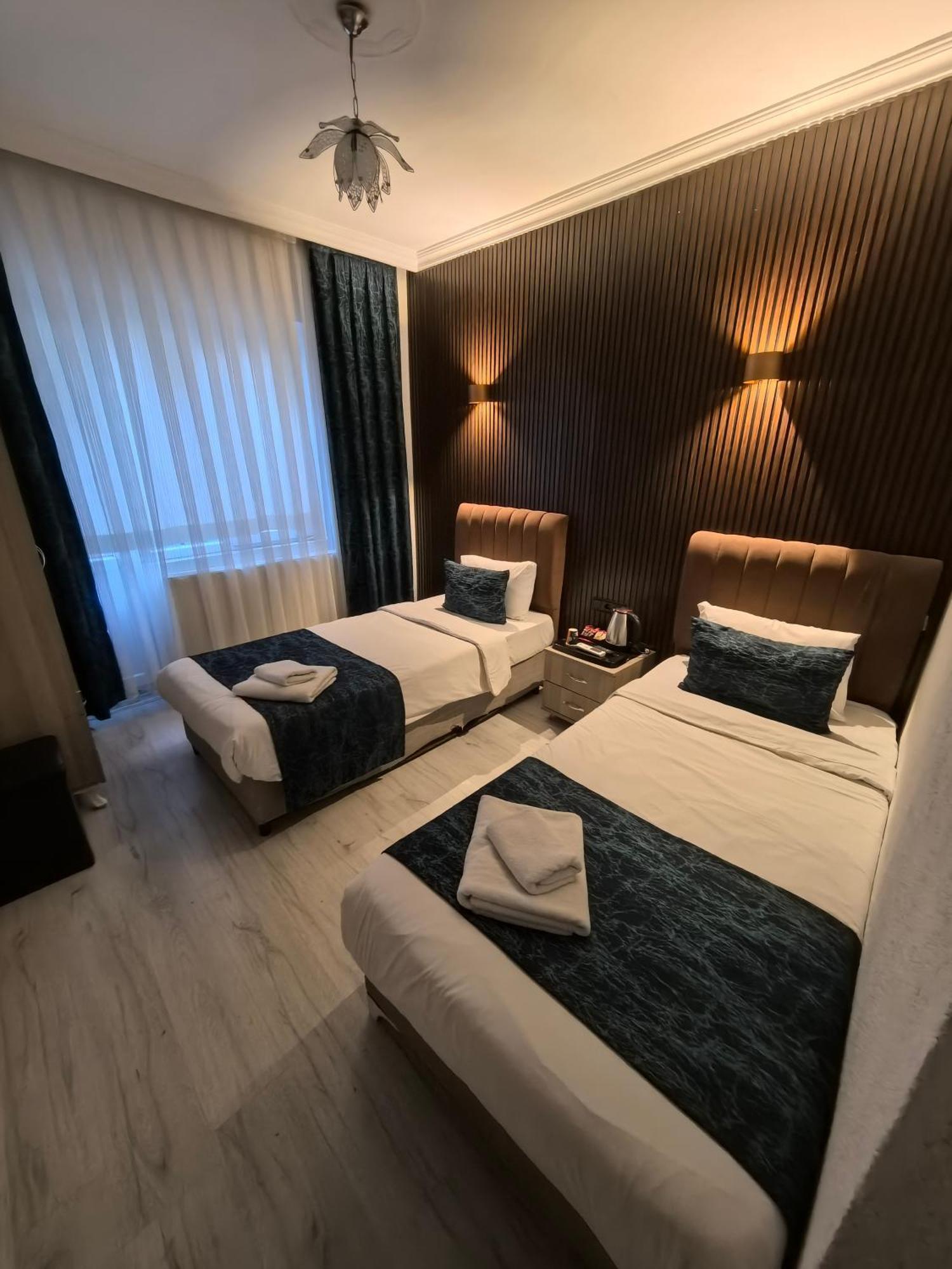 Hotel Estambul ภายนอก รูปภาพ