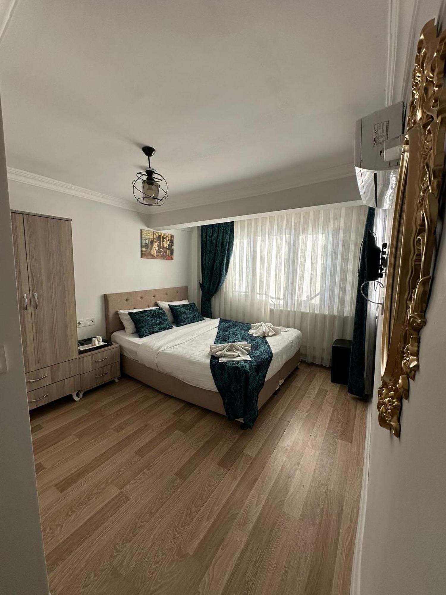 Hotel Estambul ภายนอก รูปภาพ